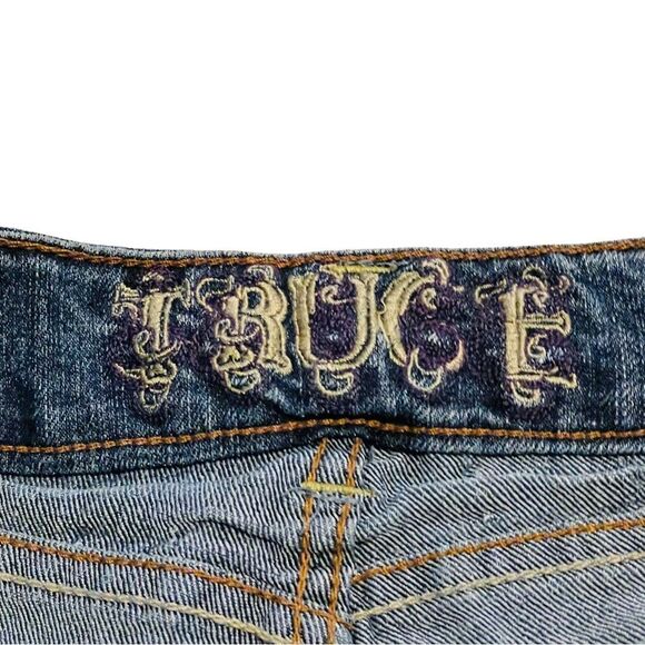 10/$25🦋 Truce Medium Wash Low Rise Denim Shorts - Size 5 - Picture 6 of 11